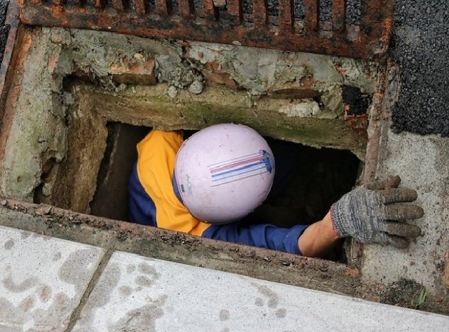 Nạo v&eacute;t hố ga quận Thủ Đức c&oacute; quy tr&igrave;nh thi c&ocirc;ng minh bạch