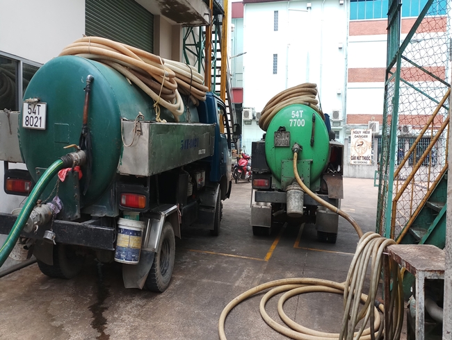 c&aacute;ch h&uacute;t hầm cầu kh&ocirc;ng đục ph&aacute;