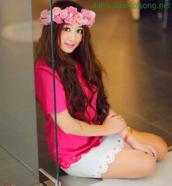 Top ảnh g&aacute;i xinh đeo mắt k&iacute;nh dễ thương