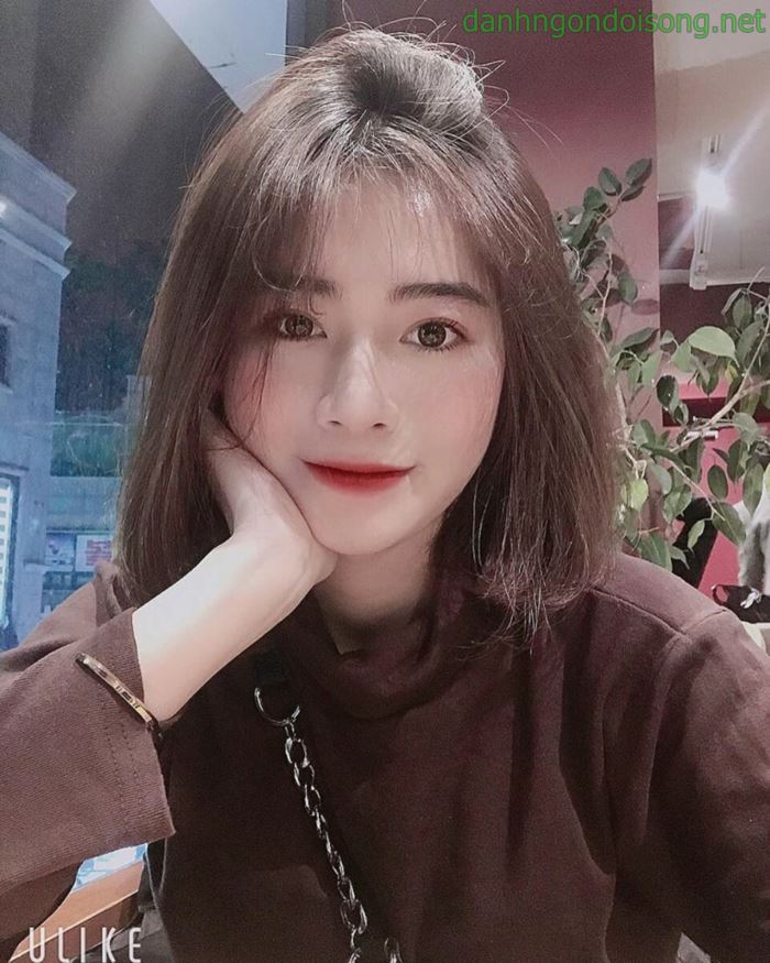 Top ảnh g&aacute;i xinh đeo mắt k&iacute;nh dễ thương