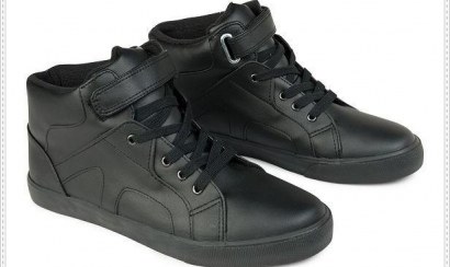 Bạn đã biết cách chọn giày vải Nam êm chân?