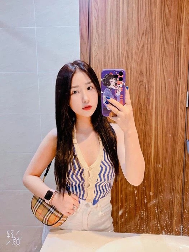 clip tiểu hy 14