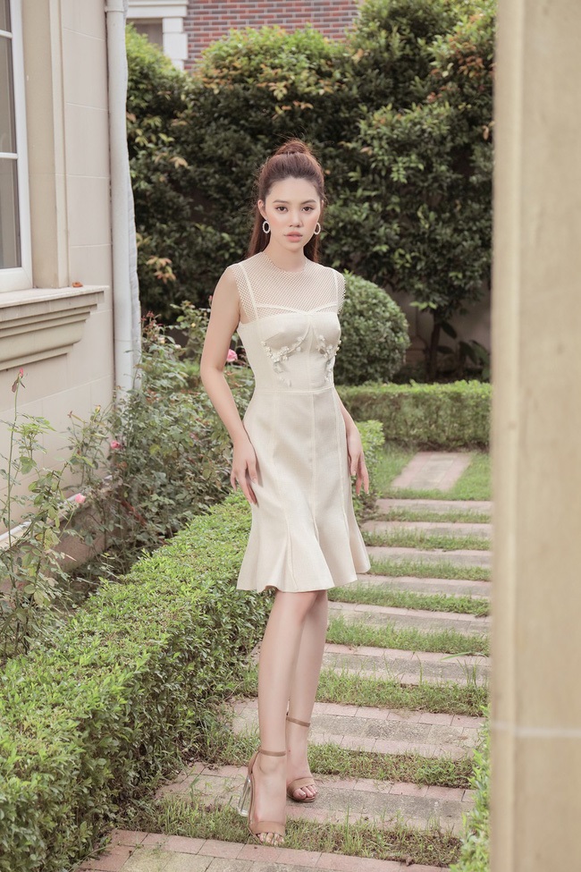 Jolie Nguyễn lộ clip 7