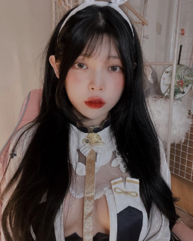 streamer kim yudi thả rông lộ vòng 1 11