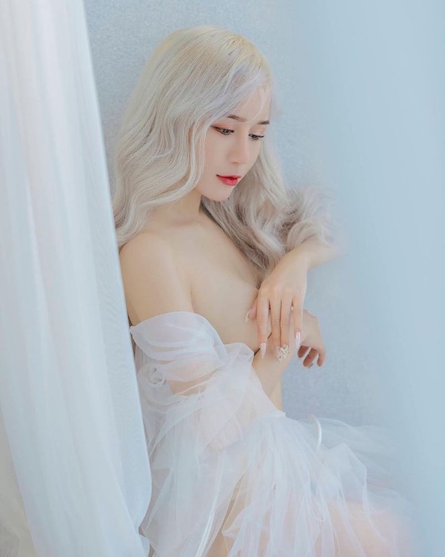 streamer thiên thy lộ ảnh nude 4