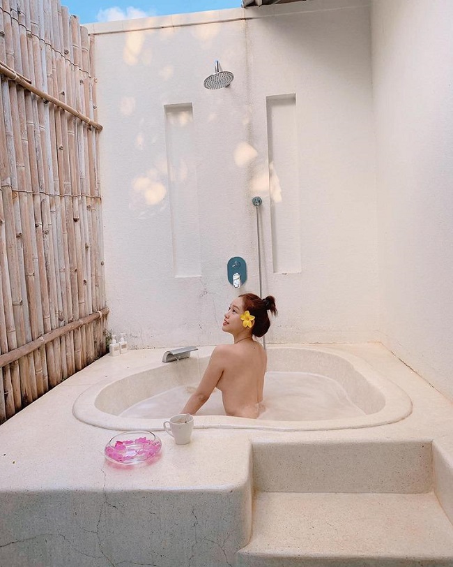 thúy vi ảnh nude 7