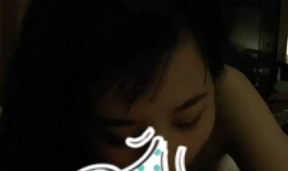 [LINK] Clip Mèo 2k4 ăn “kem” cùng Bé Chanh cực HOT