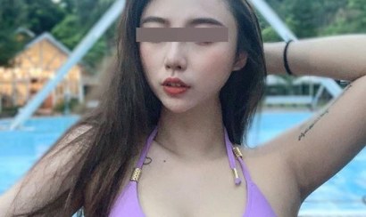 Streamer Phàm Phàm quên tắt camera khi đang nude cực HOT