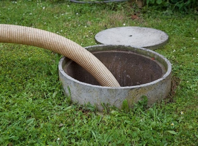 C&ocirc;ng ty r&uacute;t hầm cầu quận 12 n&ecirc;u t&aacute;c hại khi kh&ocirc;ng xử l&yacute; định kỳ