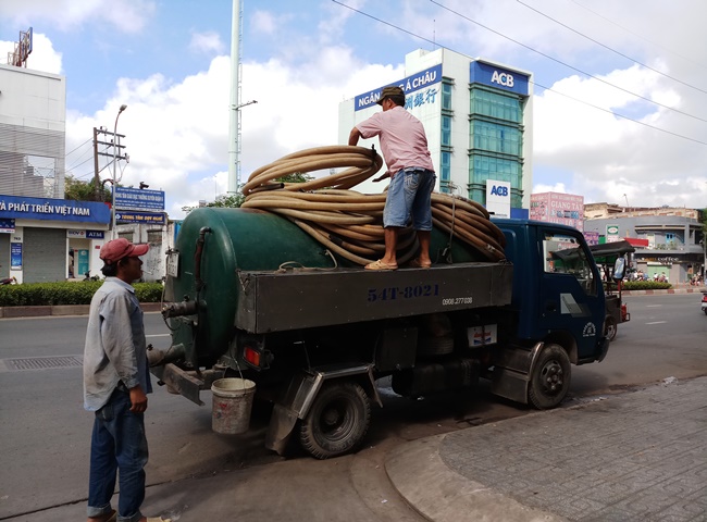 r&uacute;t hầm cầu quận T&acirc;n Ph&uacute;