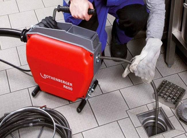 Th&ocirc;ng cống nghẹt quận 5 hoạt động chuy&ecirc;n nghiệp