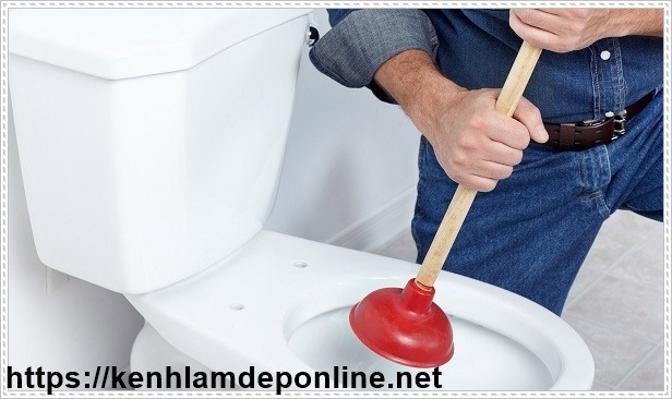 Thông bồn cầu trong 5 phút