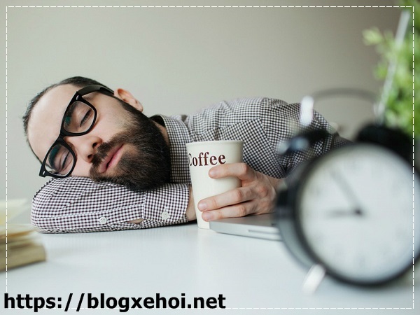 Giấc ngủ trưa rất quan trọng đối với dinh dưỡng thể hình