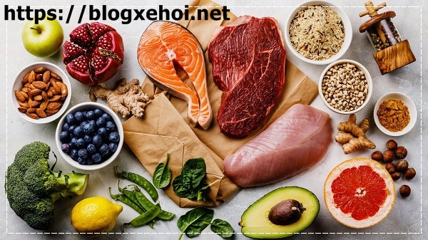 ăn qu&aacute; &iacute;t protein cũng l&agrave; một sai lầm trong dinh dưỡng thể h&igrave;nh