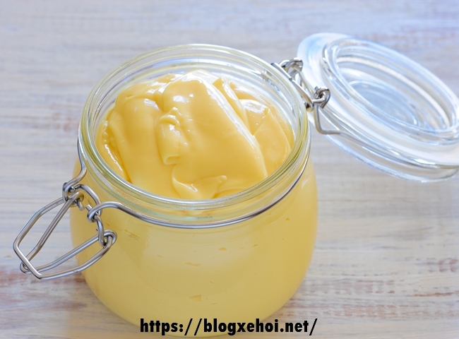 C&aacute;ch vệ sinh tường nh&agrave; sử dụng Mayonnaise